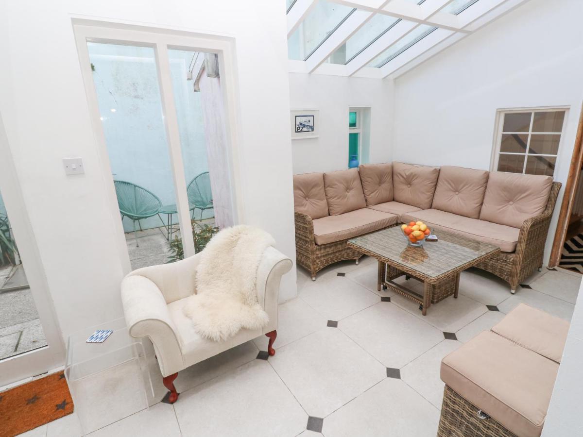 Scillonia Villa Hikkaduwa Dış mekan fotoğraf